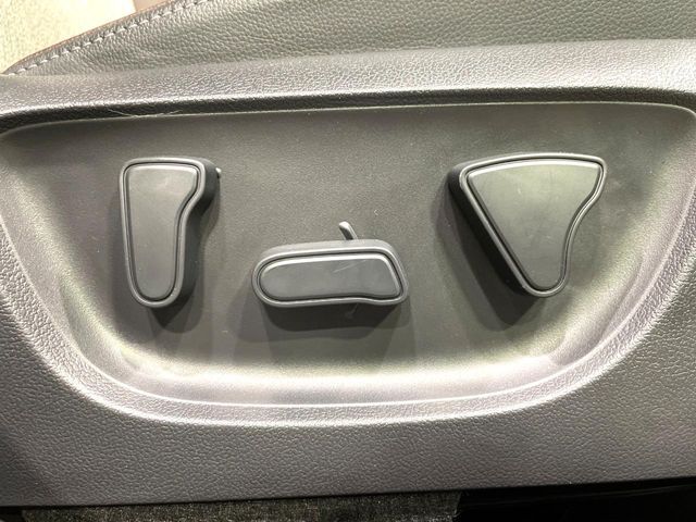 TOYOTA YARIS CROSS HYBRID 2021 Image 31