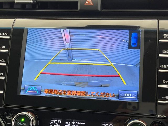 TOYOTA CAMRY HYBRID 2017 Image 31