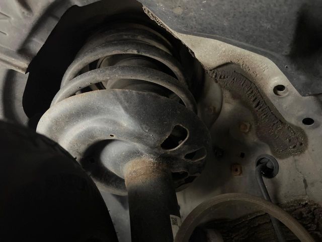 TOYOTA CAMRY HYBRID 2017 Image 31