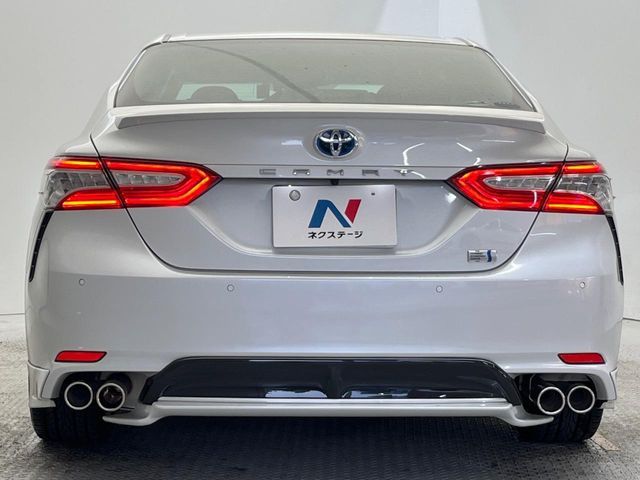 TOYOTA CAMRY HYBRID 2019 Image 31