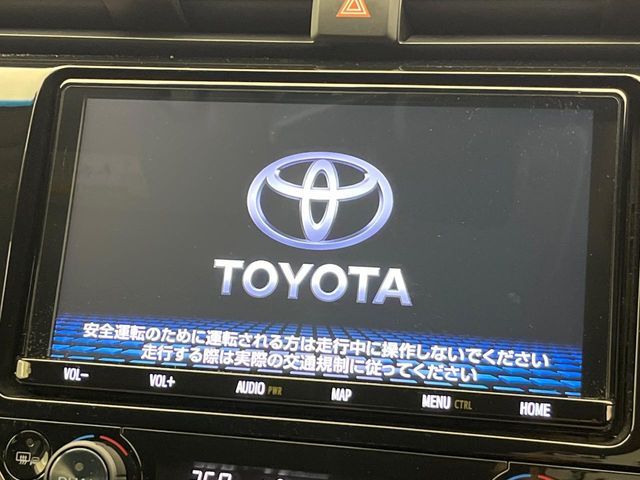 TOYOTA CAMRY HYBRID 2019 Image 31