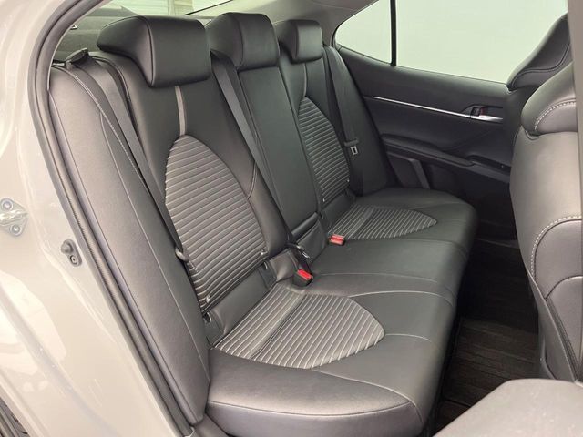 TOYOTA CAMRY HYBRID 2019 Image 31