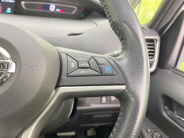 NISSAN SERENA  S-HYBRID 2017 Image 31