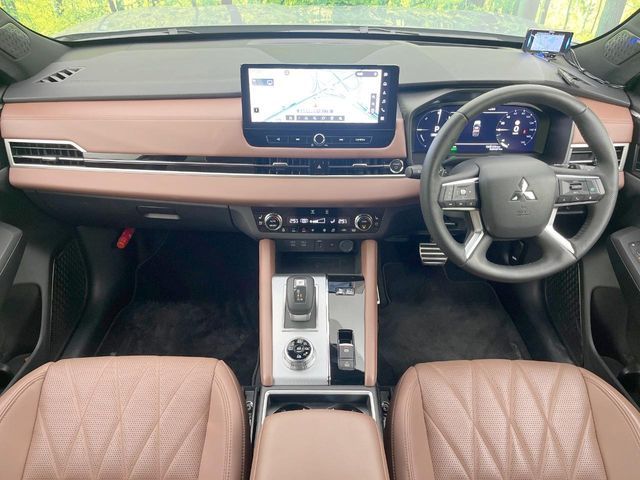 MITSUBISHI OUTLANDER PHEV 2024 Image 31