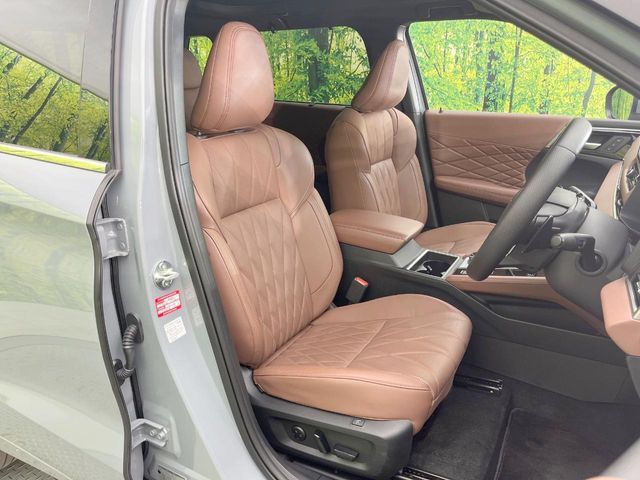 MITSUBISHI OUTLANDER PHEV 2024 Image 31