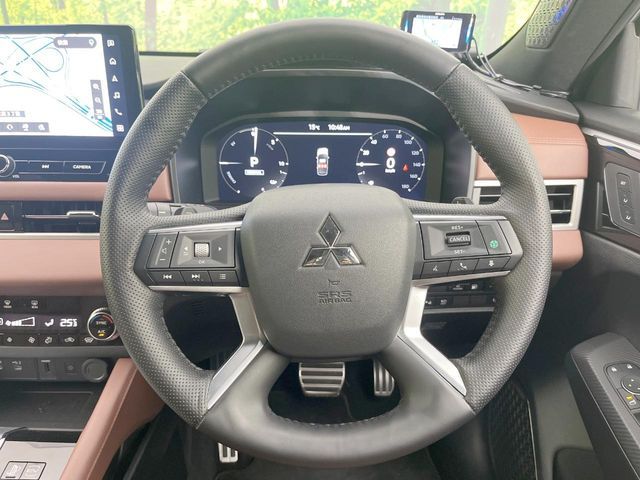 MITSUBISHI OUTLANDER PHEV 2024 Image 31