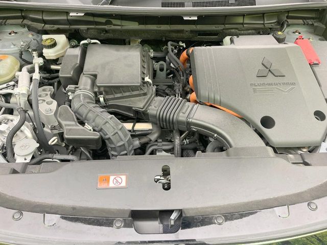 MITSUBISHI OUTLANDER PHEV 2024 Image 31