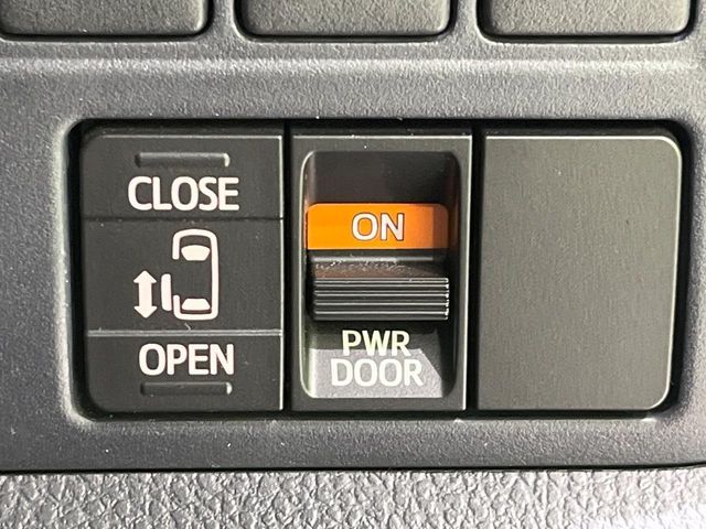 TOYOTA VOXY 4WD 2015 Image 31