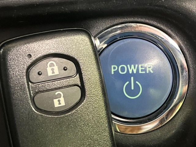 TOYOTA AQUA 2018 Image 31