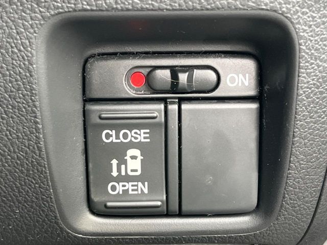 HONDA N BOX 2016 Image 31