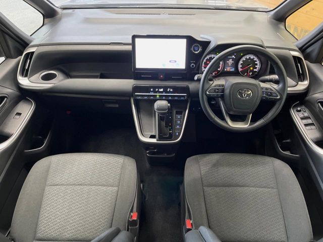 TOYOTA NOAH 2022 Image 31