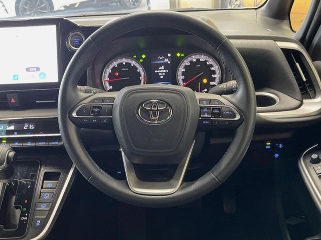 TOYOTA NOAH 2022 Image 31