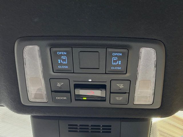 TOYOTA NOAH 2022 Image 31