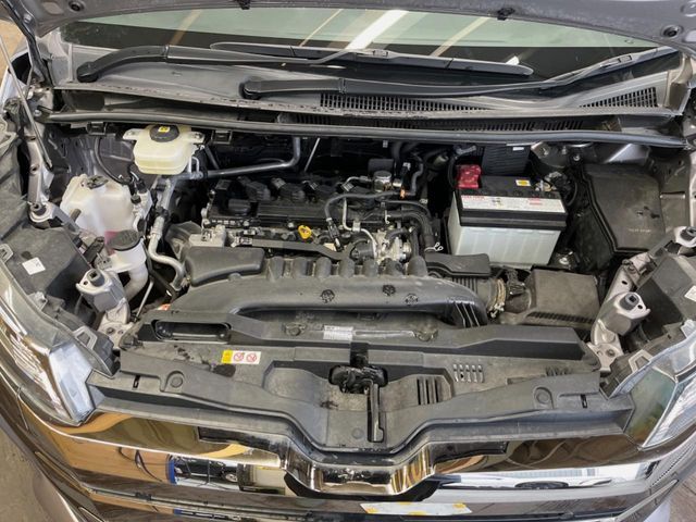 TOYOTA NOAH 2022 Image 31