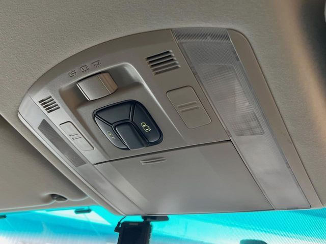 TOYOTA ALPHARD 2013 Image 31