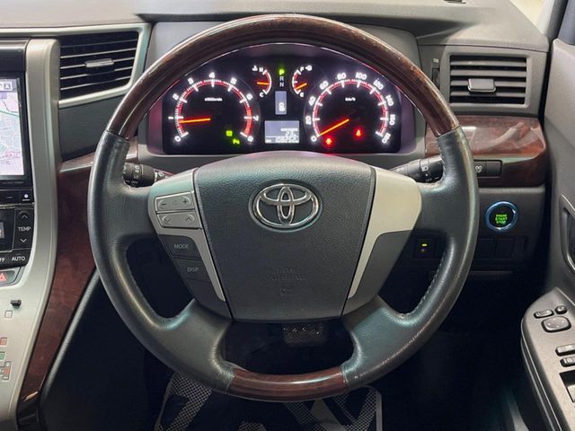 TOYOTA ALPHARD 2013 Image 31