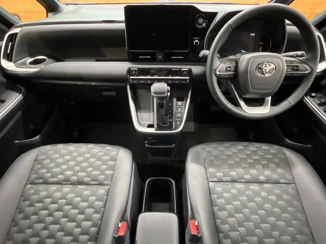 TOYOTA VOXY 2024 Image 31