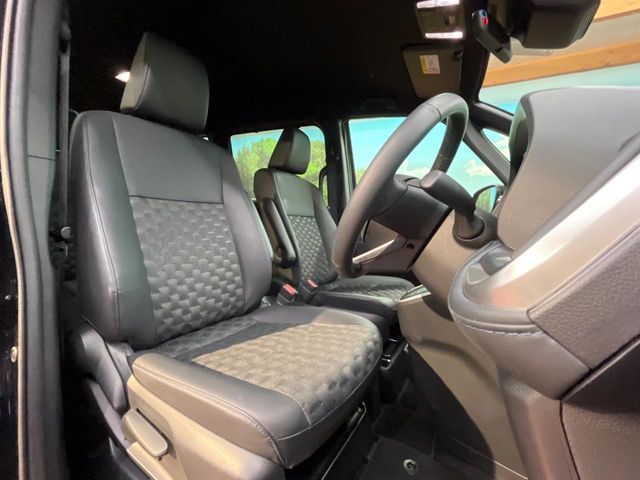 TOYOTA VOXY 2024 Image 31