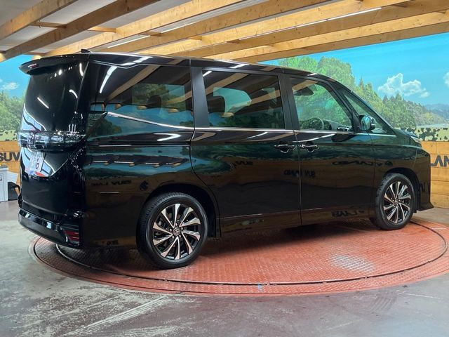 TOYOTA VOXY 2024 Image 31