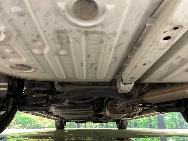 TOYOTA VOXY HYBRID 2017 Image 31