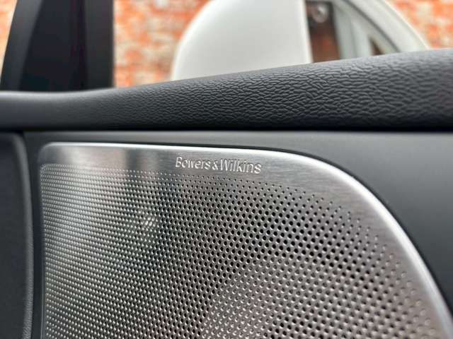 VOLVO V60 2025 Image 31