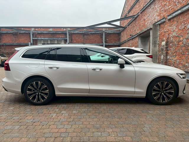 VOLVO V60 2025 Image 31