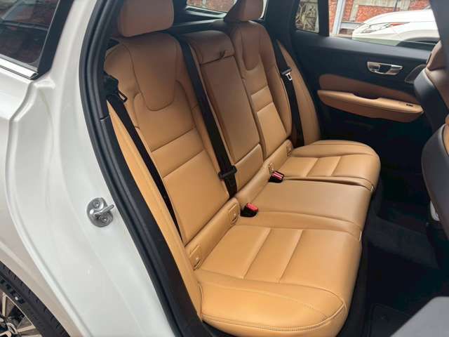 VOLVO V60 2025 Image 31