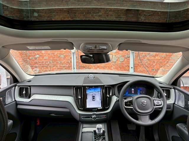 VOLVO XC60 2025 Image 31