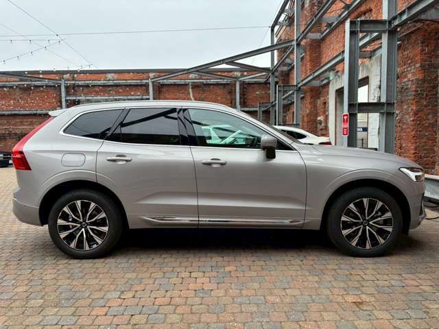 VOLVO XC60 2025 Image 31