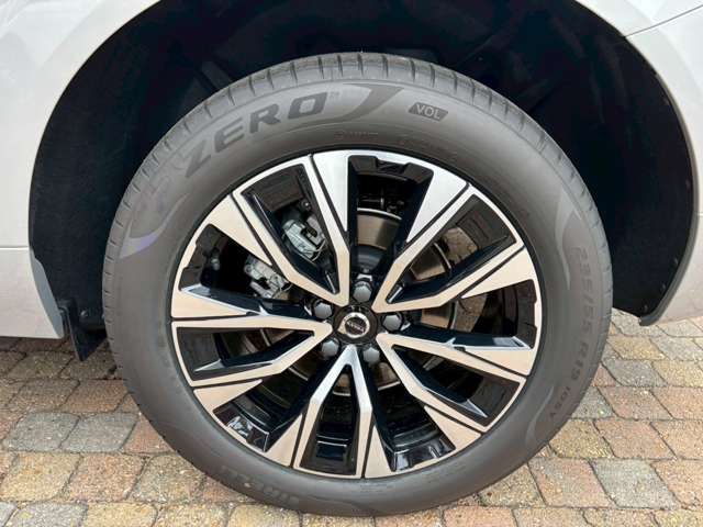 VOLVO XC60 2025 Image 31