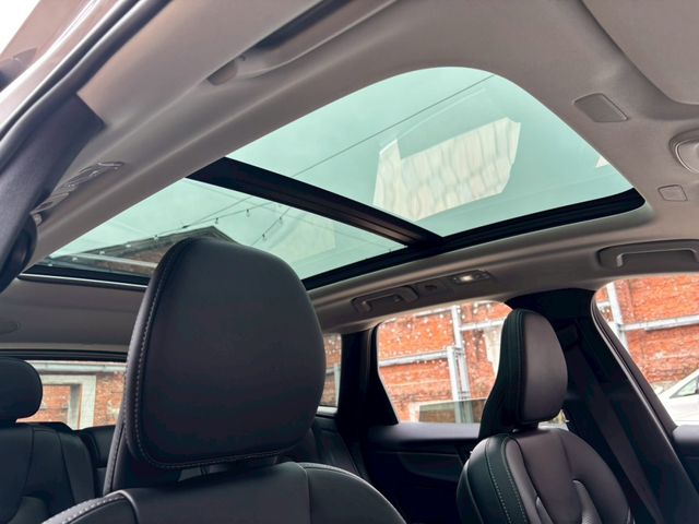 VOLVO XC60 2025 Image 31