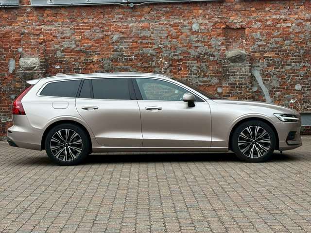 VOLVO V60 2025 Image 31