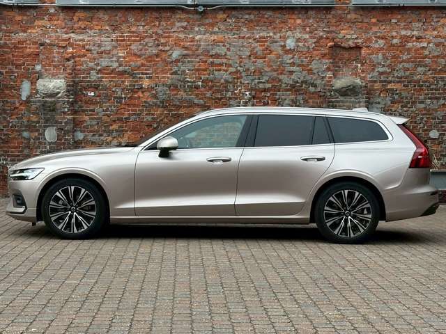 VOLVO V60 2025 Image 31