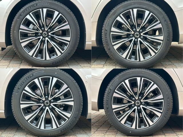 VOLVO V60 2025 Image 31