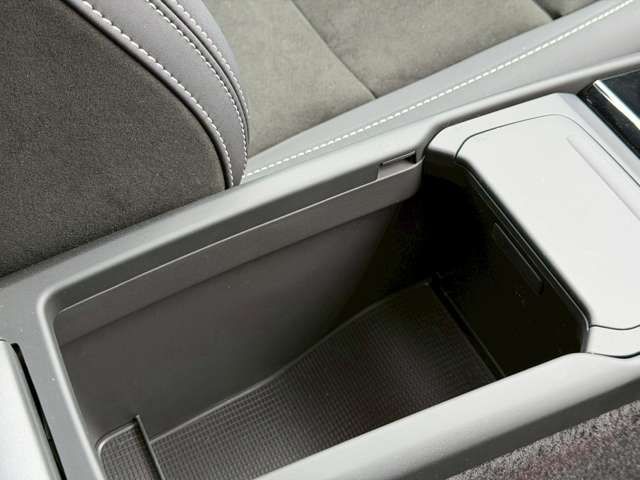 VOLVO XC40 2025 Image 31