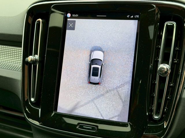 VOLVO XC40 2025 Image 31