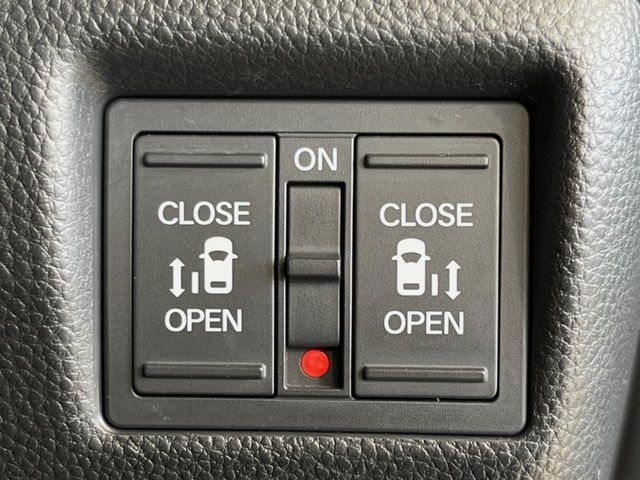 HONDA N BOX CUSTOM 2017 Image 31