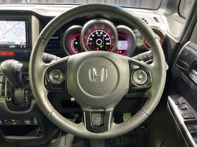 HONDA N BOX CUSTOM 2017 Image 31