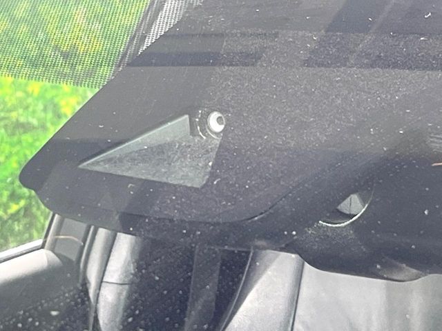 TOYOTA PRIUS PHV 2017 Image 31