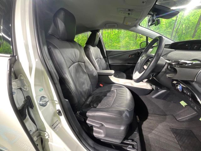 TOYOTA PRIUS PHV 2017 Image 31