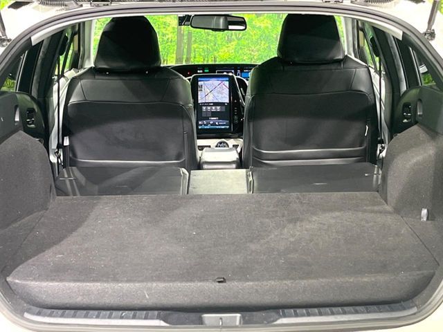 TOYOTA PRIUS PHV 2017 Image 31