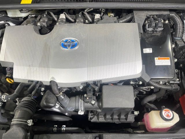 TOYOTA PRIUS PHV 2017 Image 31