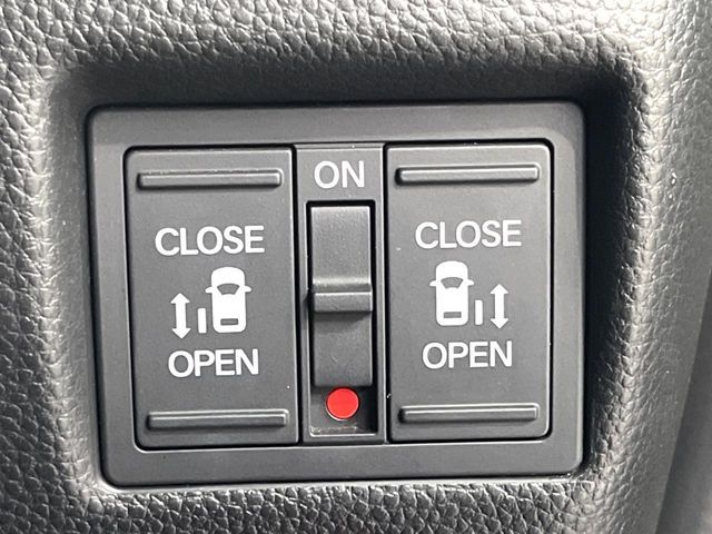 HONDA N BOX CUSTOM 2019 Image 31