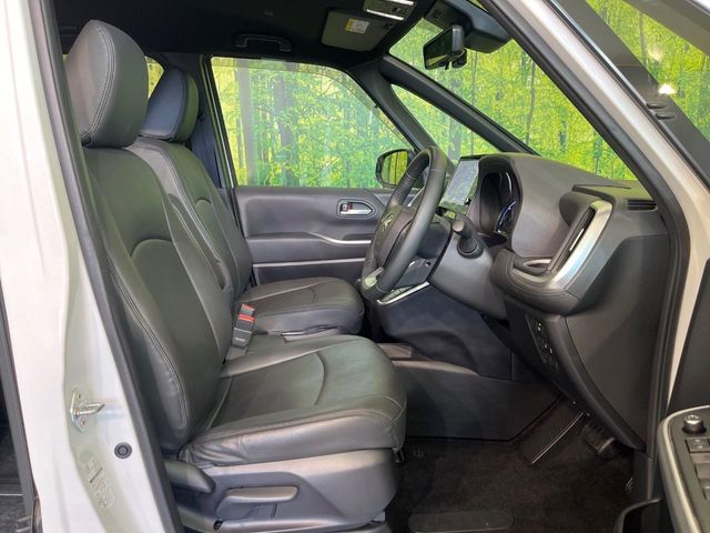 TOYOTA VOXY HYBRID 2025 Image 31