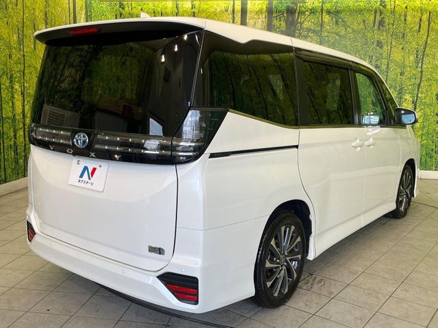 TOYOTA VOXY HYBRID 2025 Image 31