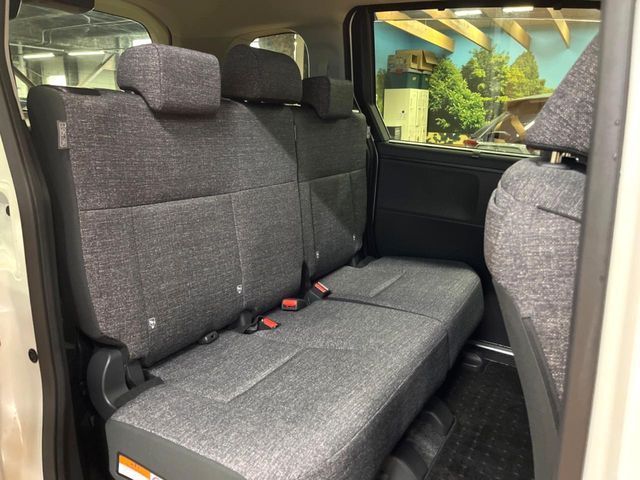 TOYOTA SIENTA 2024 Image 31