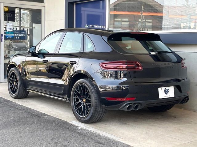 PORSCHE MACAN 2017 Image 31