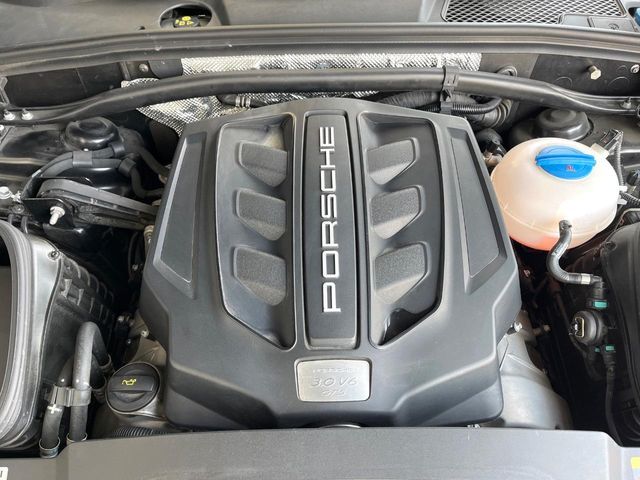 PORSCHE MACAN 2017 Image 31