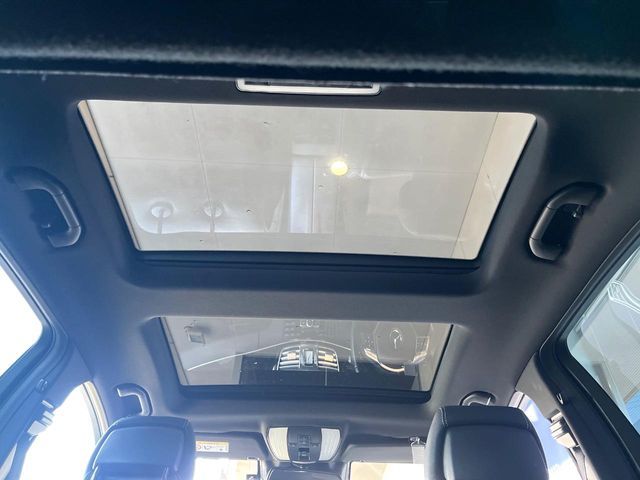 MERCEDES BENZ E CLAS 2015 Image 31