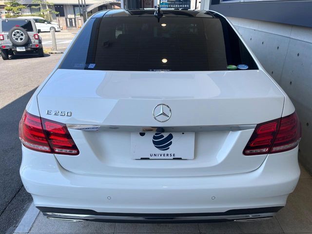 MERCEDES BENZ E CLAS 2015 Image 31